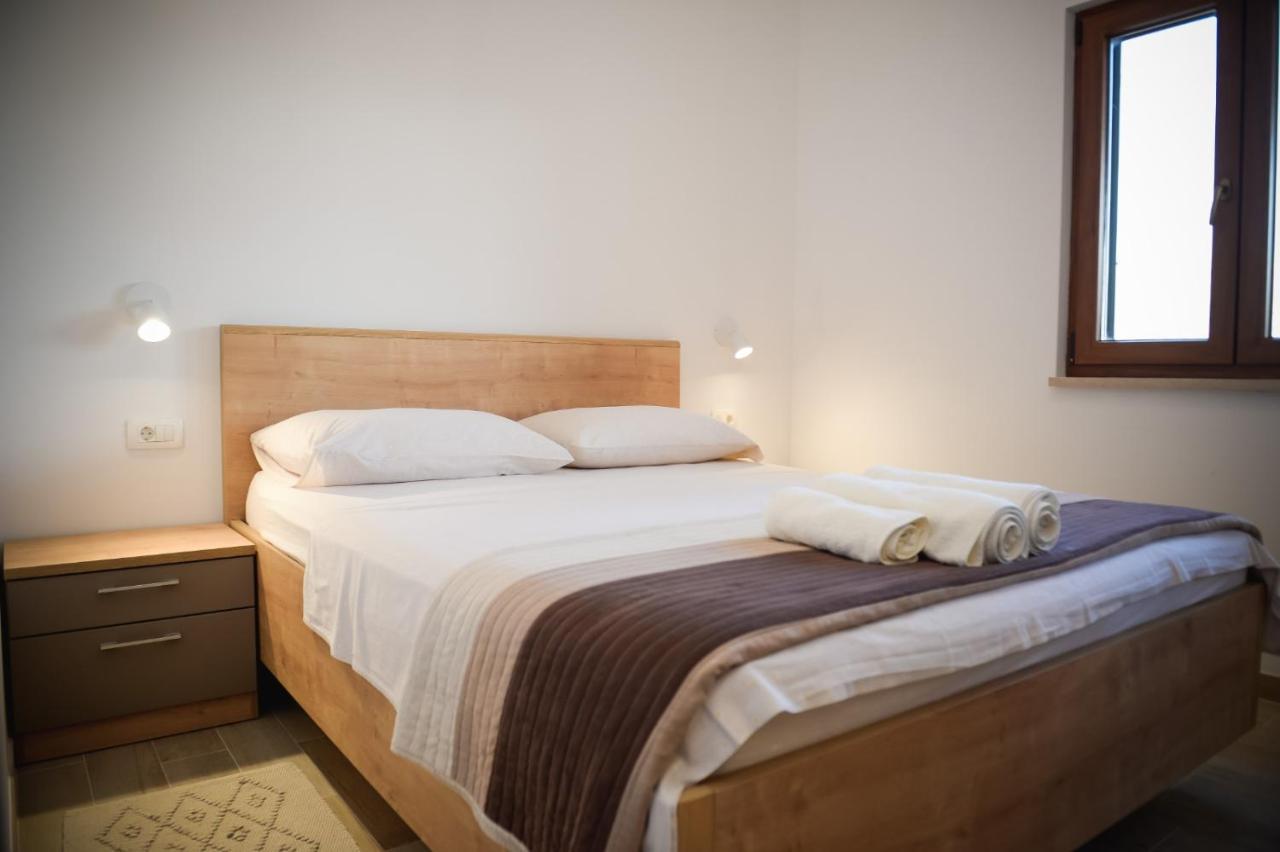 Apartment Markioli Povlja  Kültér fotó