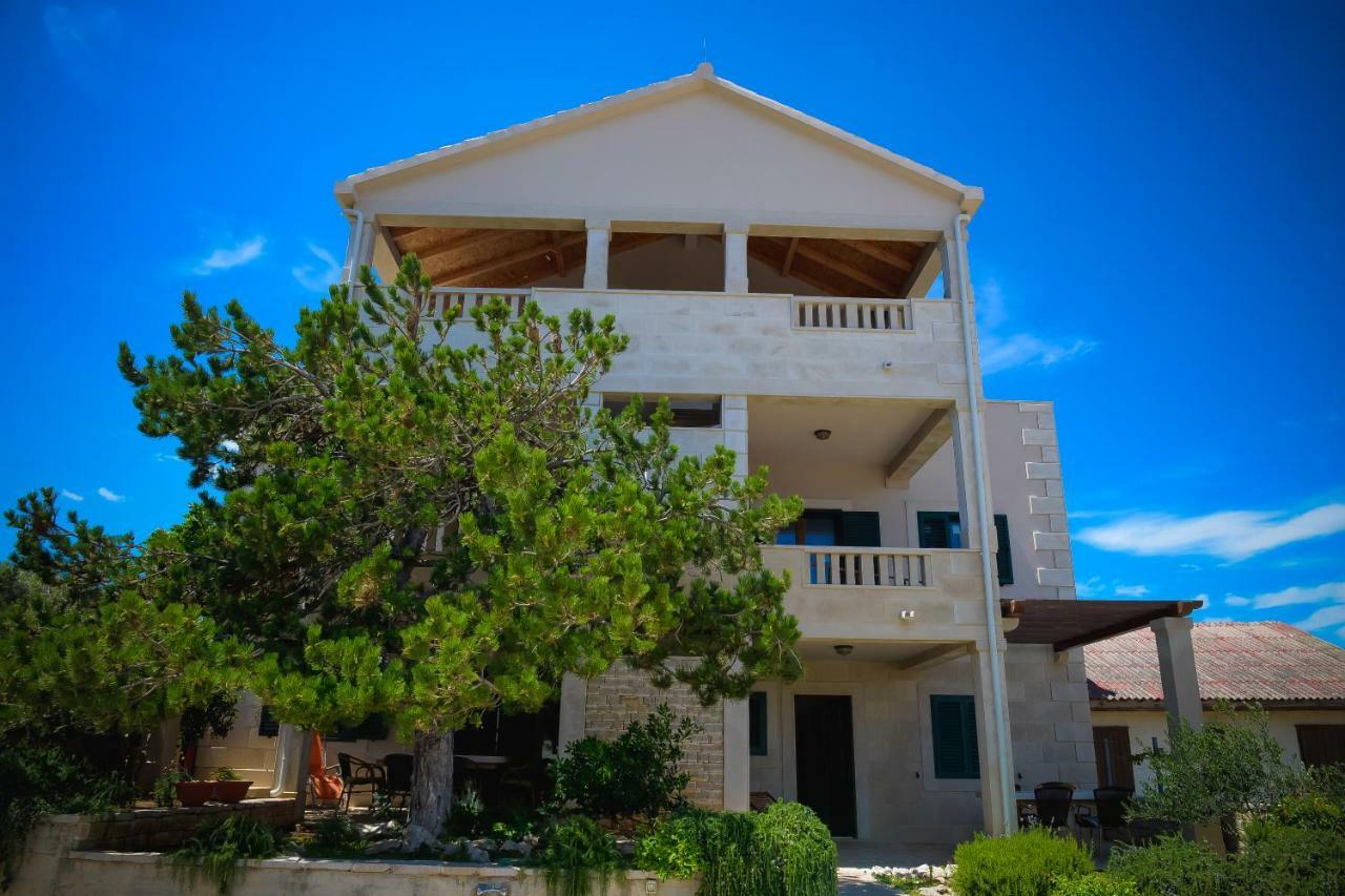 Apartment Markioli Povlja  Kültér fotó