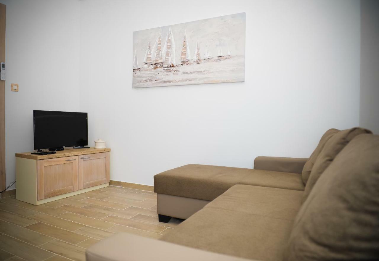Apartment Markioli Povlja  Kültér fotó