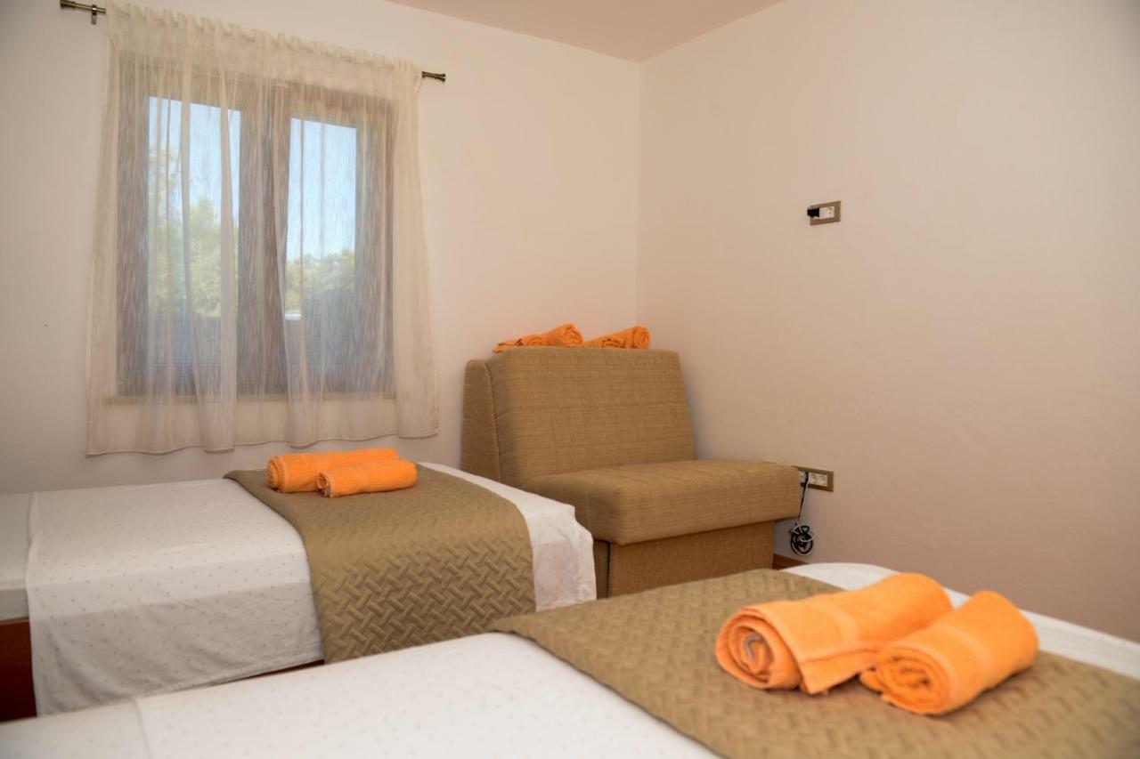 Apartment Markioli Povlja  Kültér fotó