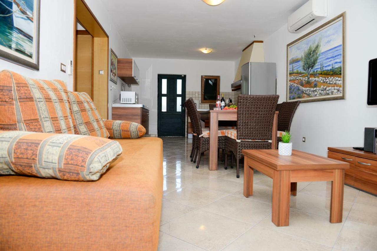 Apartment Markioli Povlja  Kültér fotó