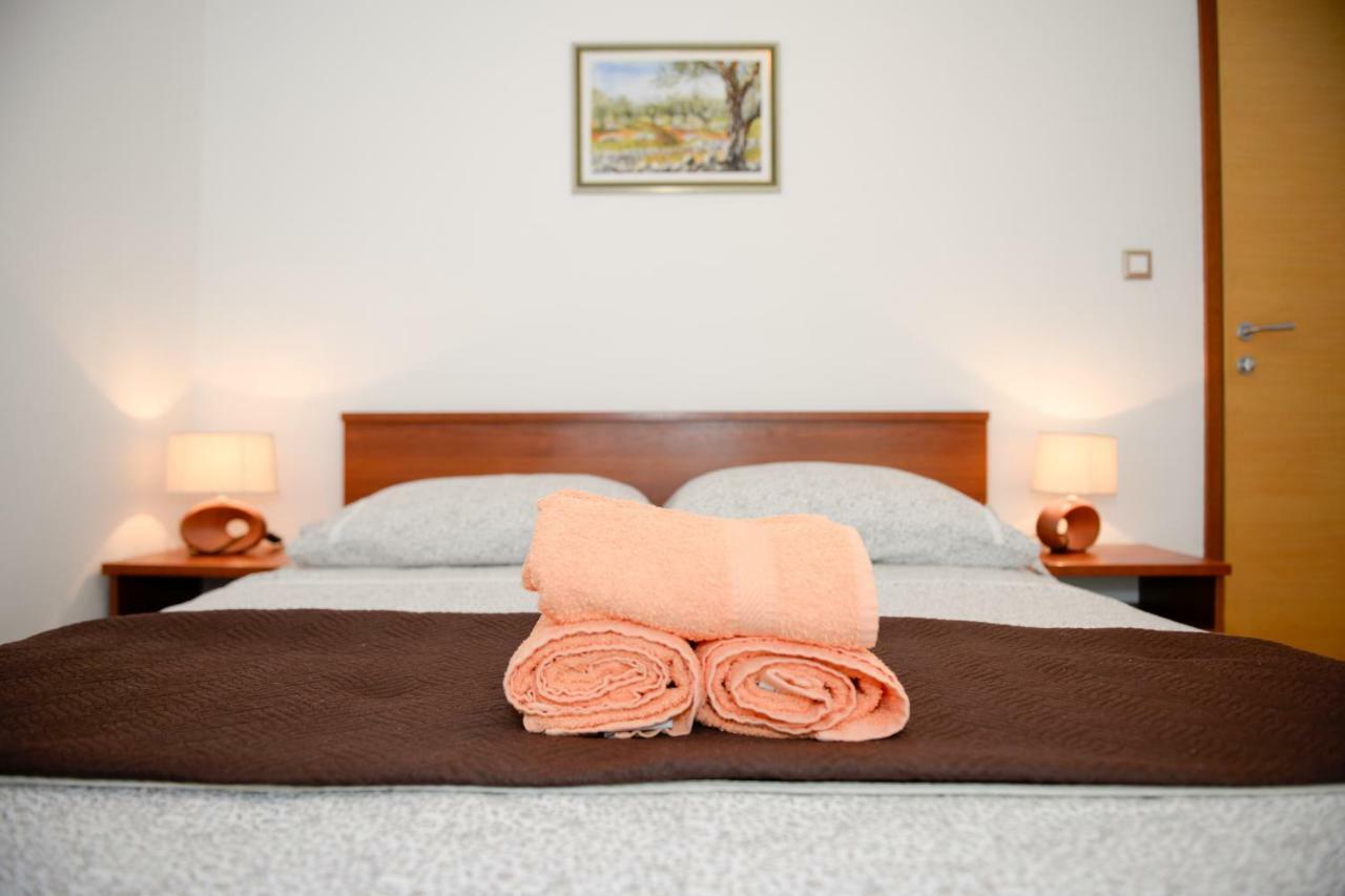 Apartment Markioli Povlja  Kültér fotó