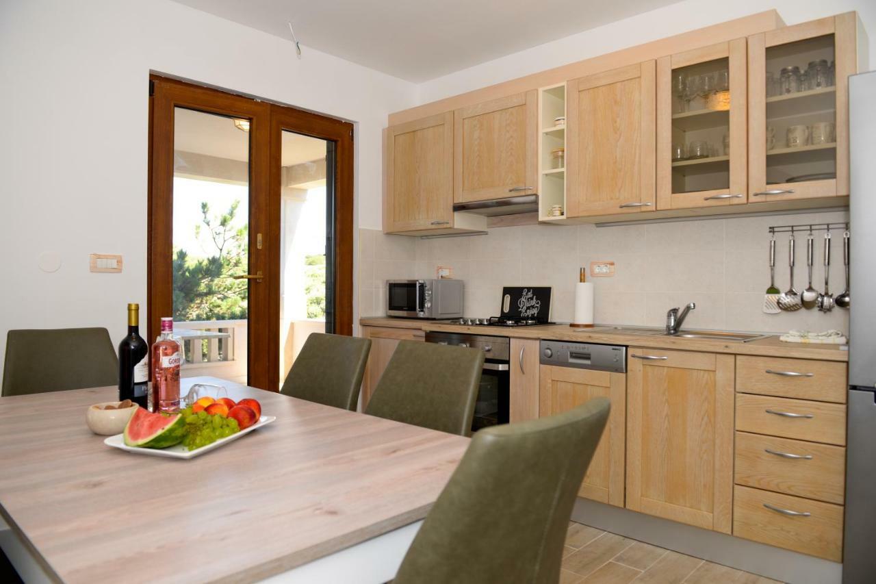 Apartment Markioli Povlja  Kültér fotó