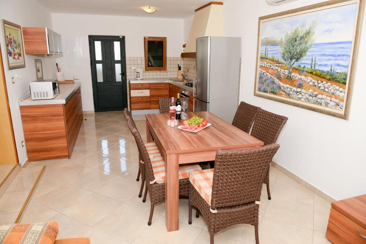 Apartment Markioli Povlja  Kültér fotó
